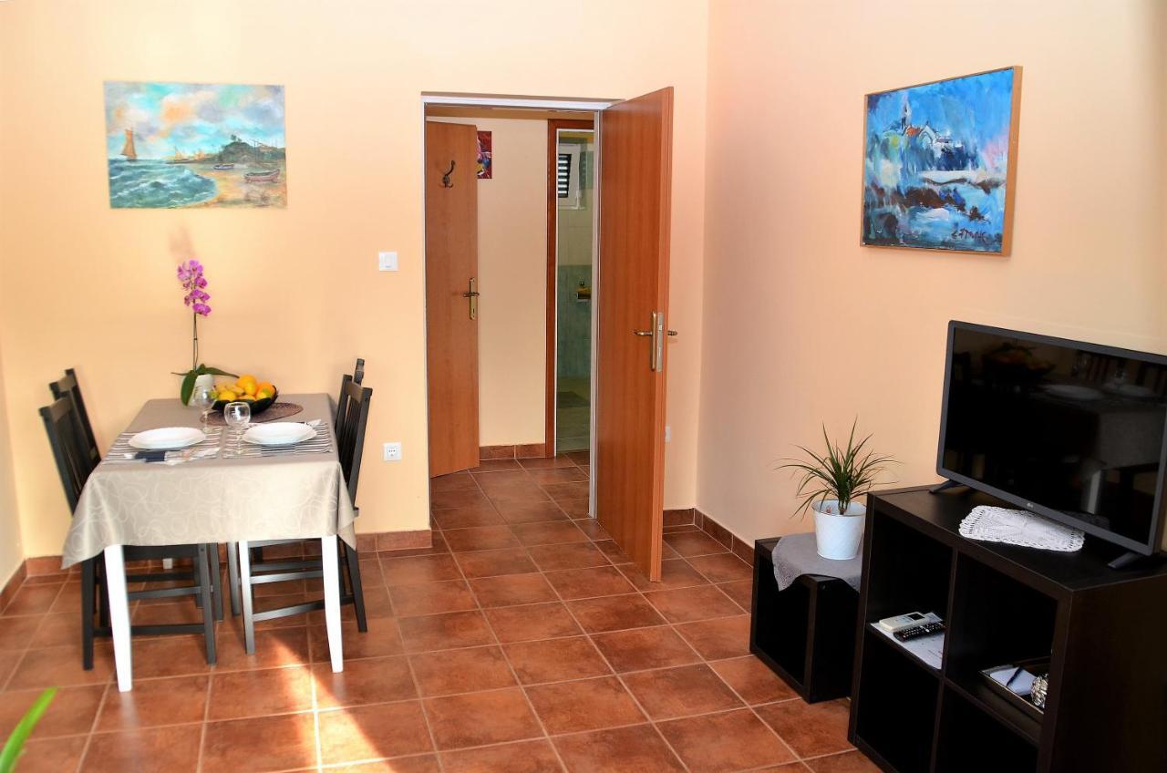 לובראן Apartment Renata מראה חיצוני תמונה